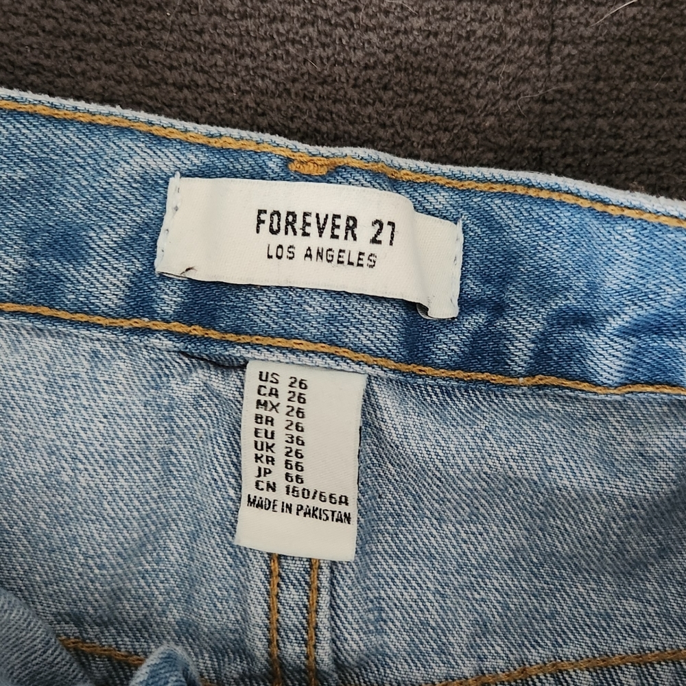 Forever 21 button-up jean skirt - Picture 3 of 3